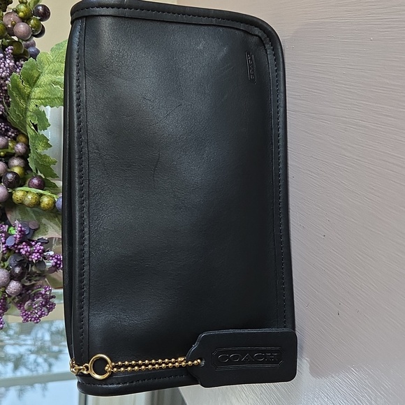 COACH Black Chunky Zippered Leather Case - Picture 2 of 11